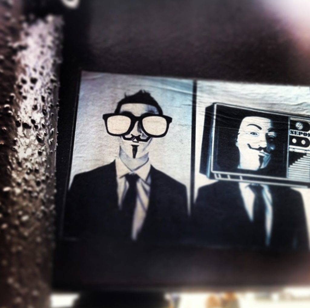 Weatpaste art, Paris